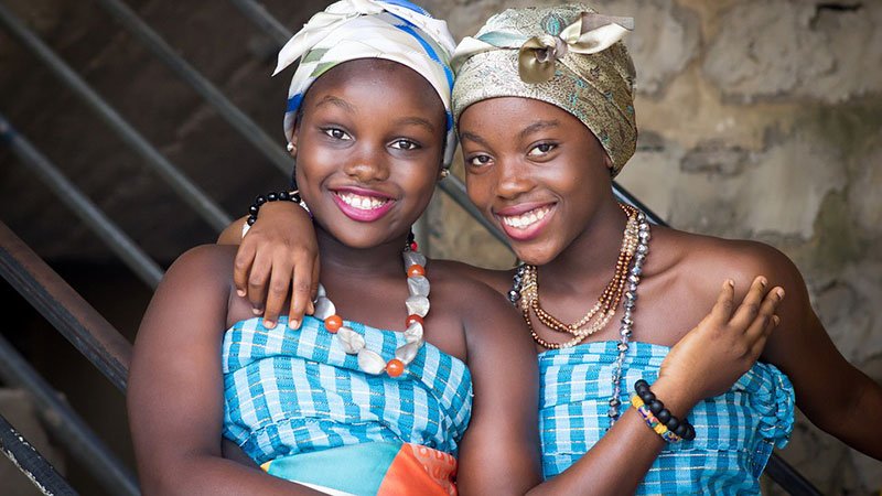 2 beautiful African girls