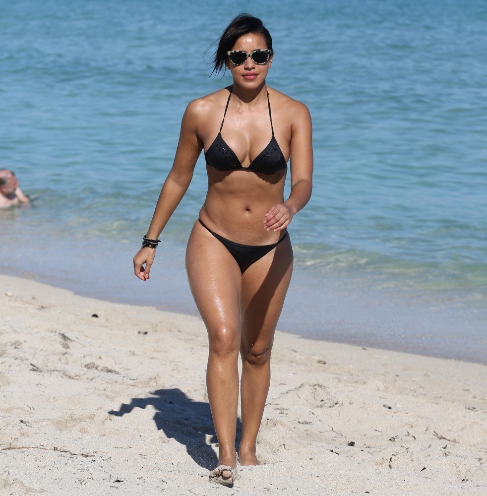 Top 20 Hottest Latin Women 123 Julissa Bermudez sexy at the beach