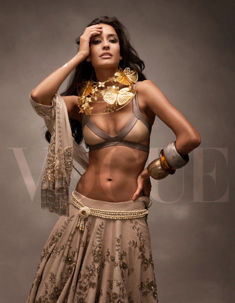 Top 20 Hottest Indian Women 42 Lisa Haydon vogue cover