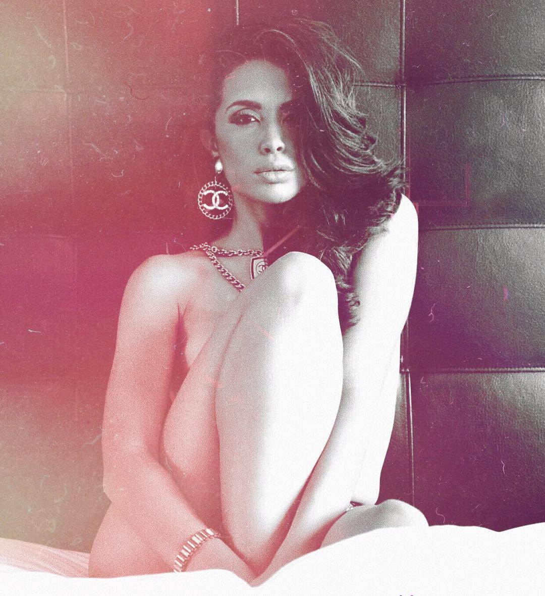Top 20 Hottest Latin Women 83 Mirtha Michelle writing naked